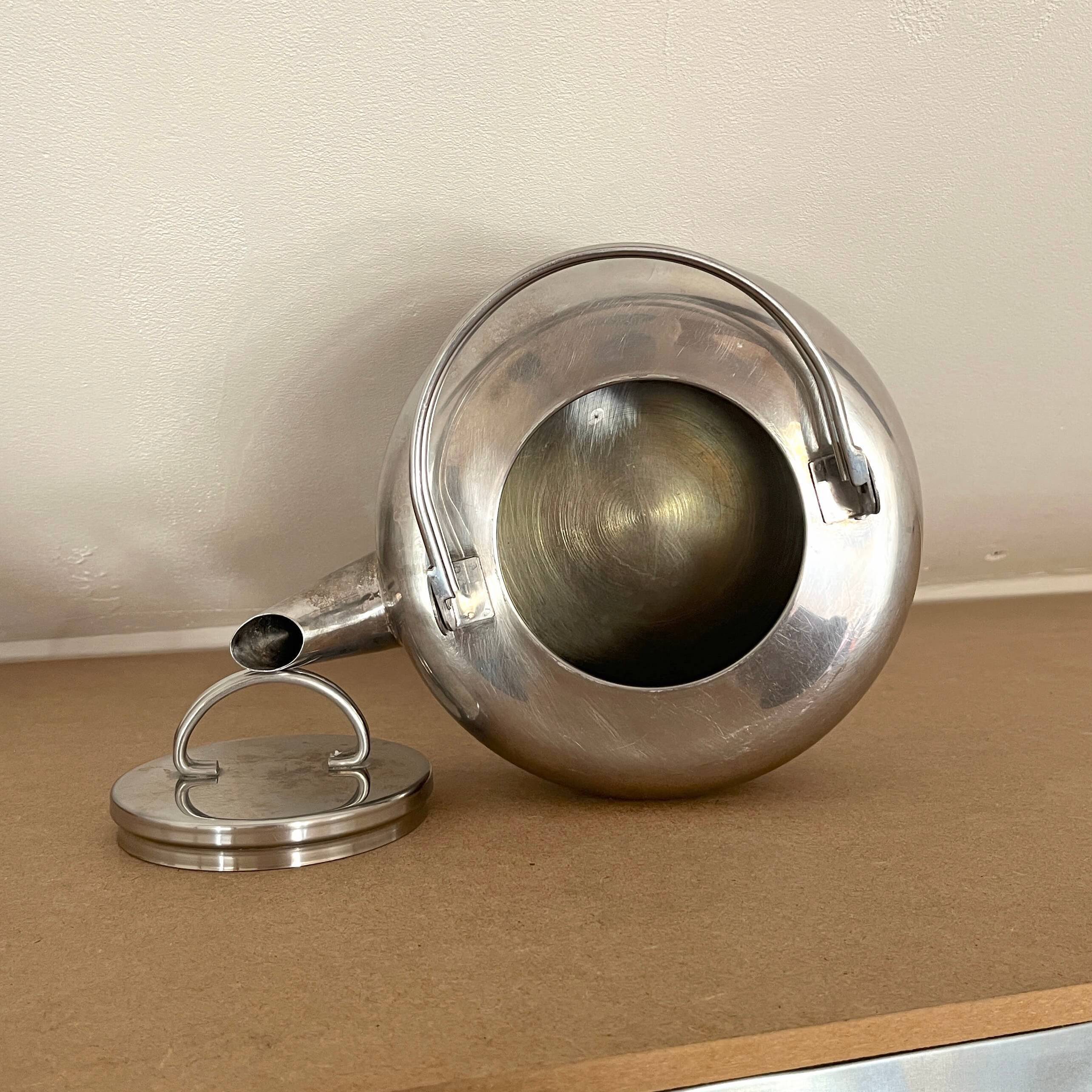 Stainless steel kettle