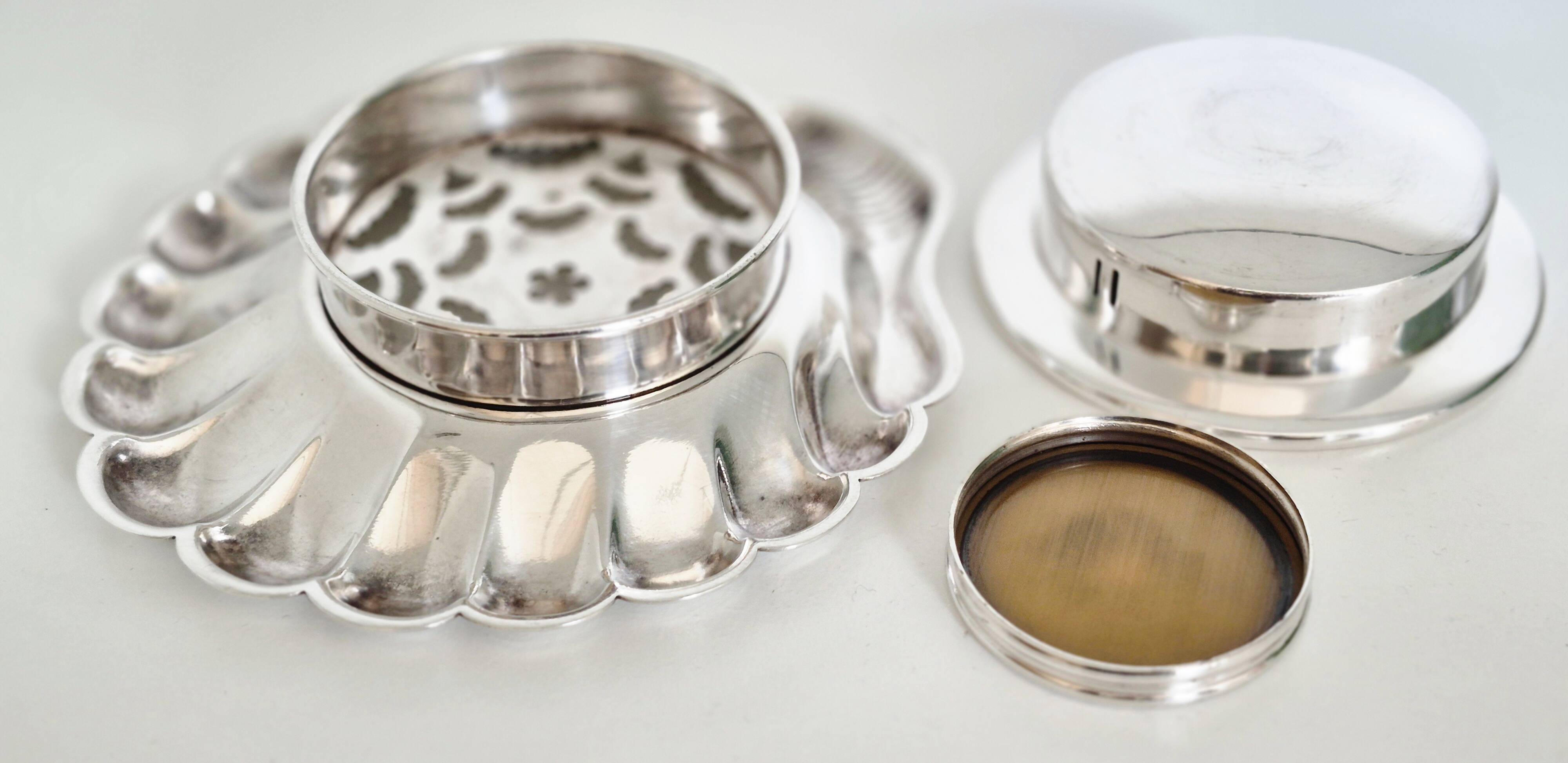 Silver scallop shell butter dish