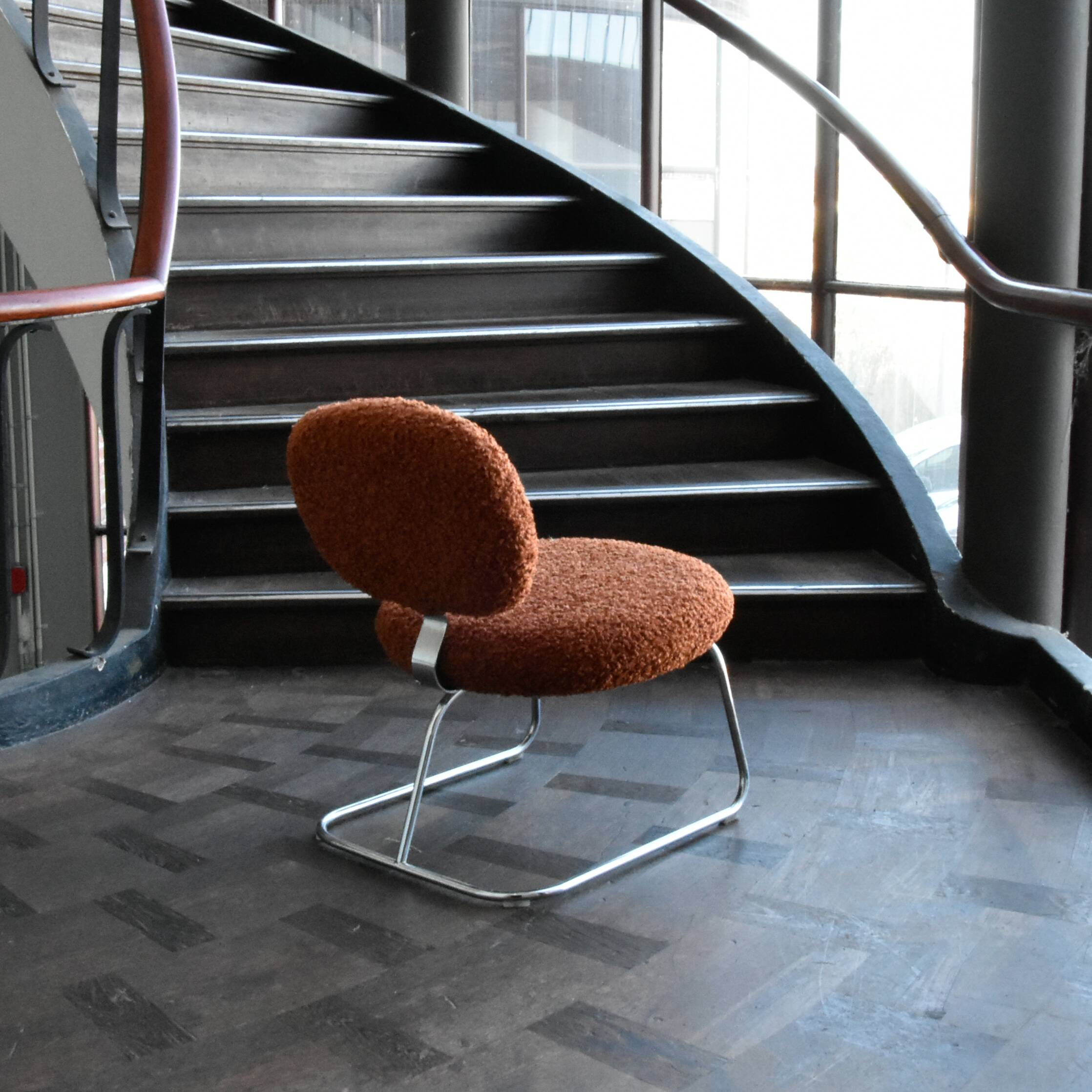 Artifort vega Chair