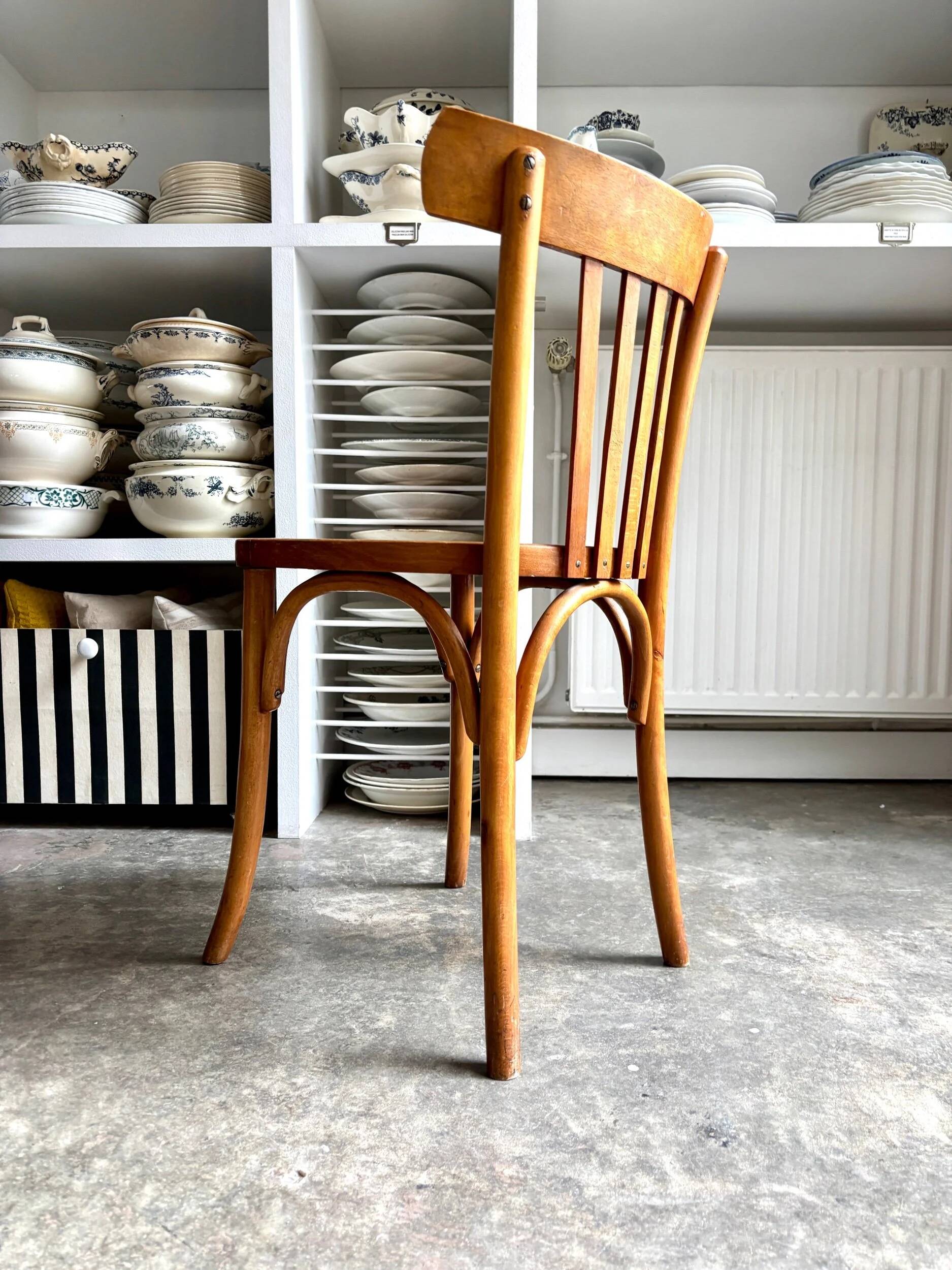 Luterma bistro chair in bent beech wood