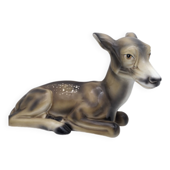 Grand faon ou biche en céramique .