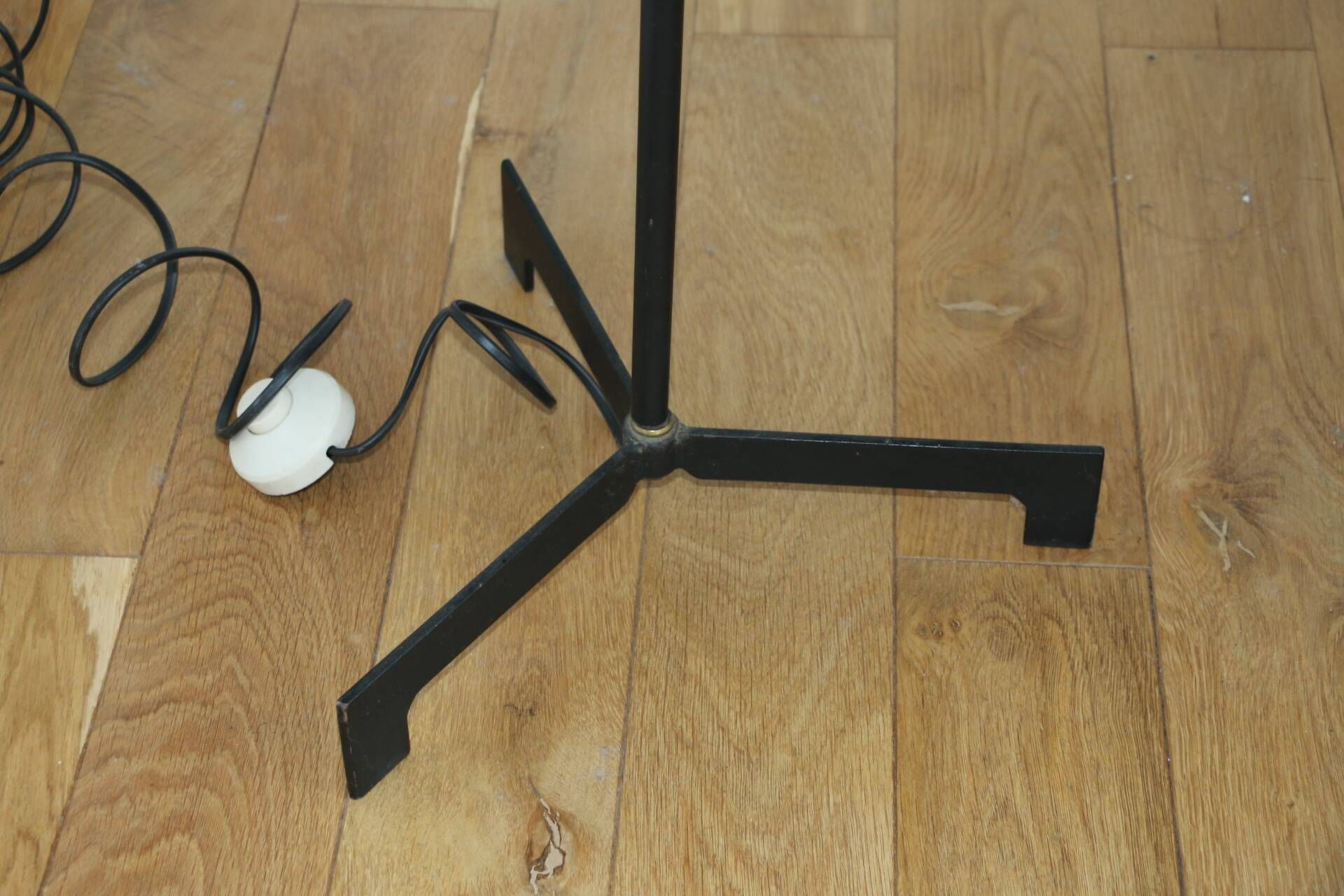 Lampadaire moderniste métal bois