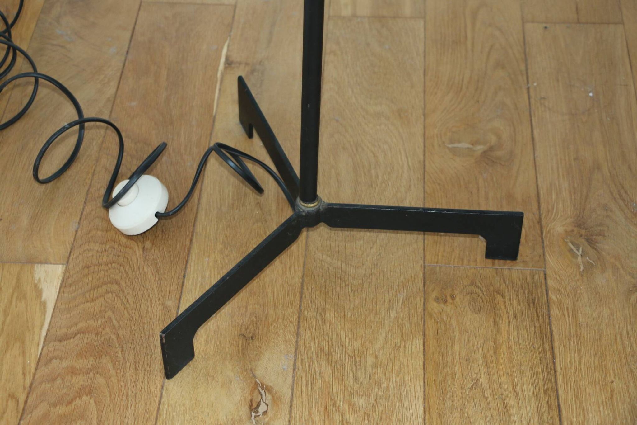 Lampadaire moderniste métal bois