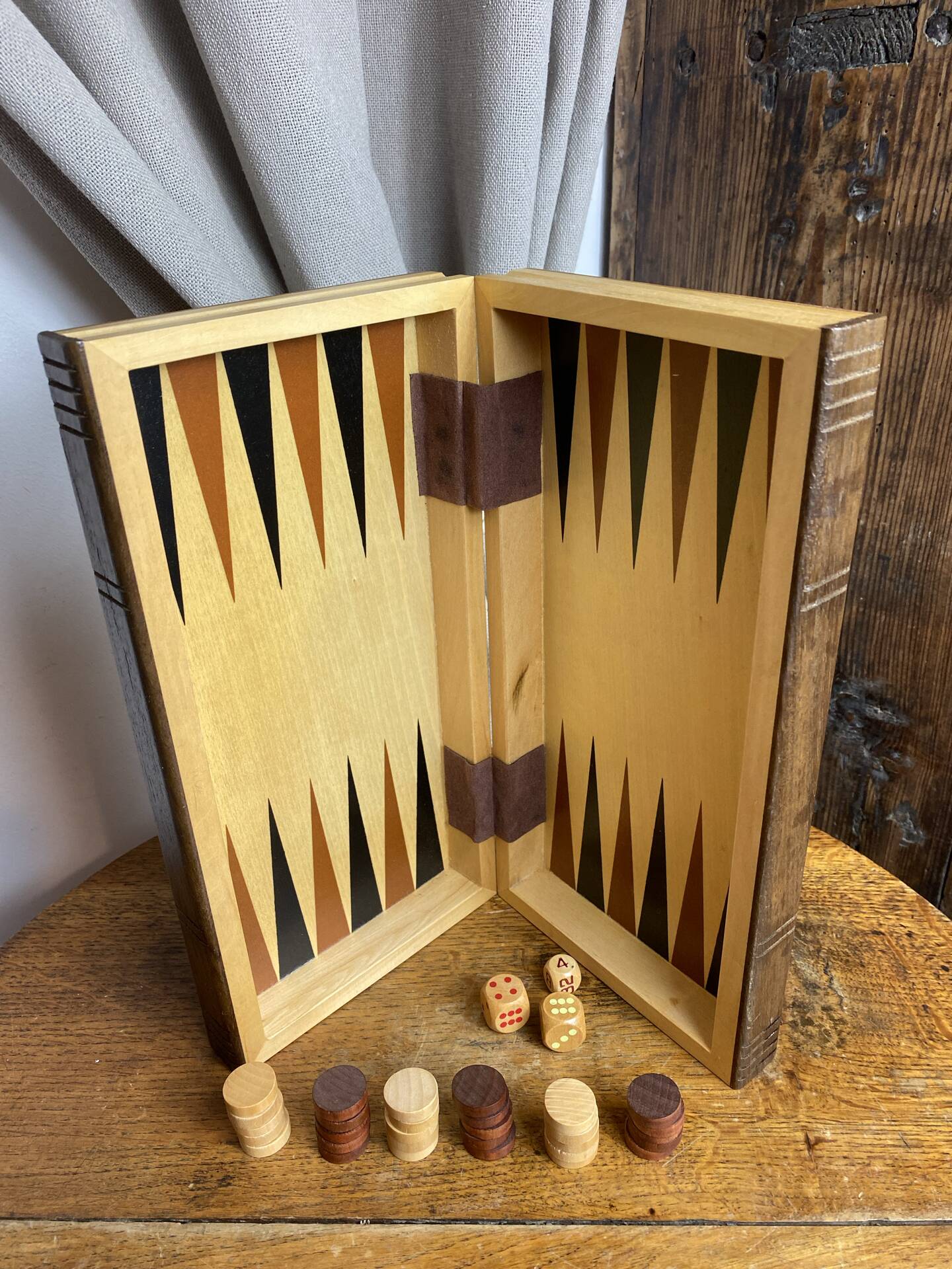 Jeu de backgammon en bois 