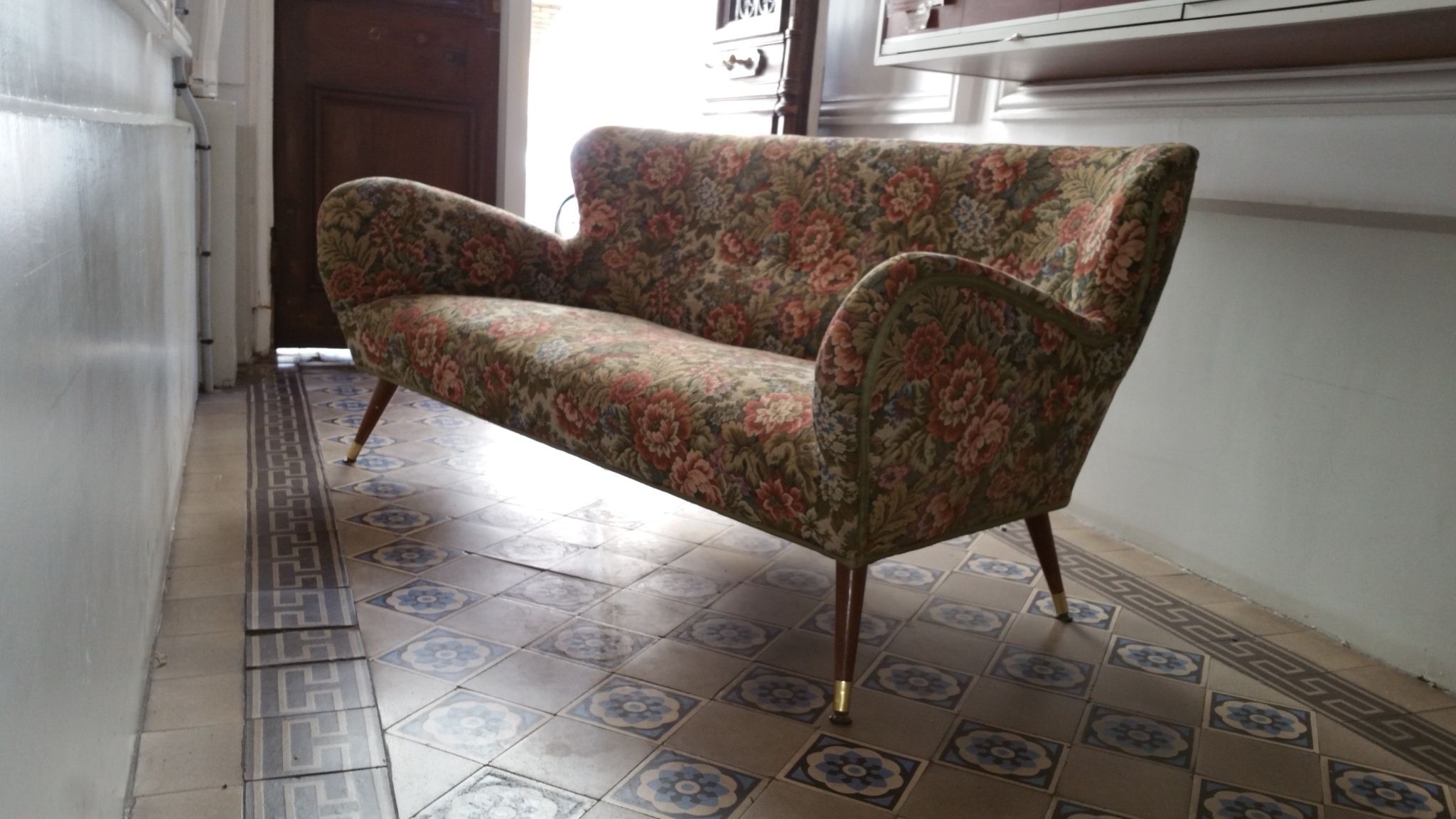 Organic couch 50s/60s design low Italian vintage