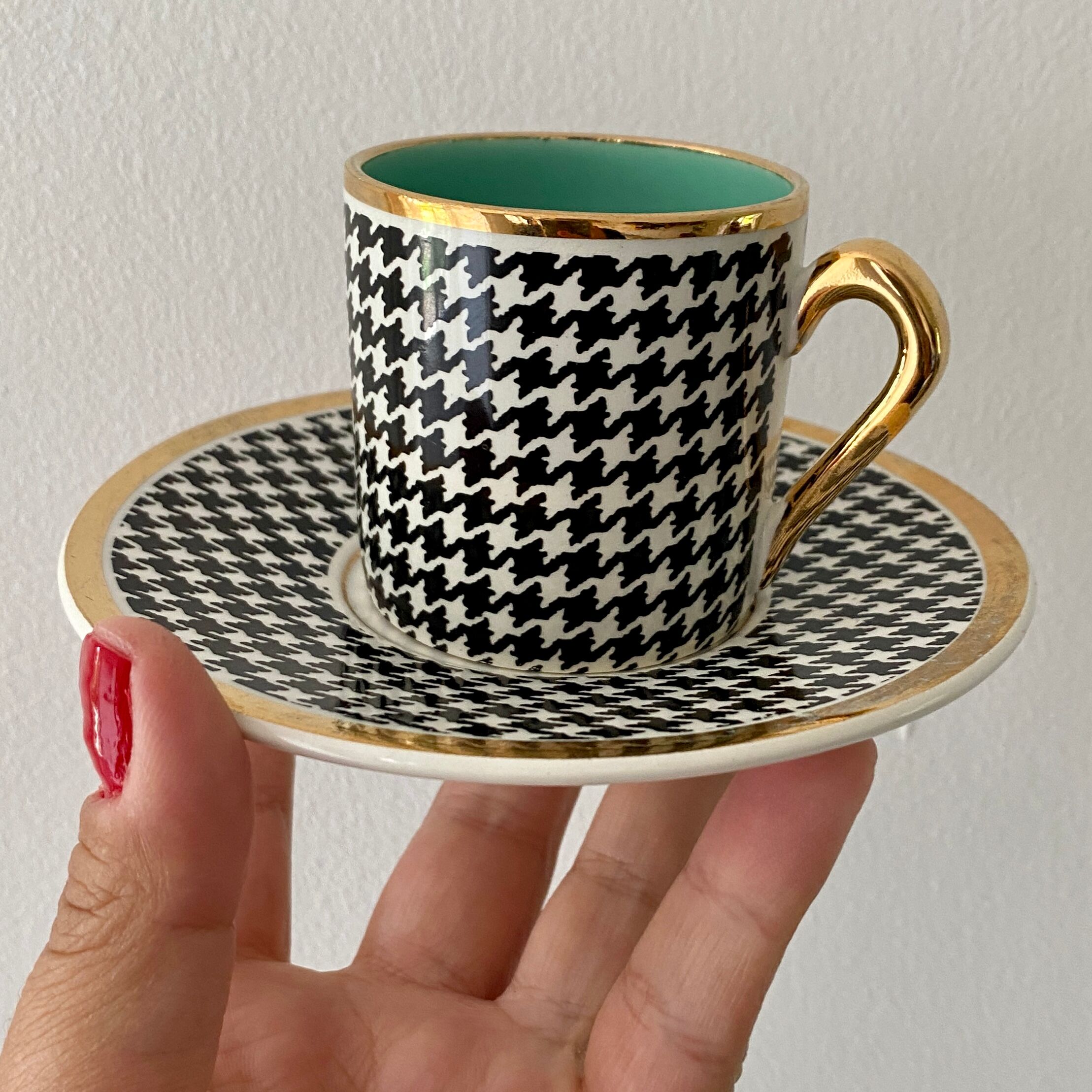 Set of 4 vintage cups Pralognan de Salins