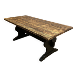 Table de ferme monastère relooké industriel plateau brulé