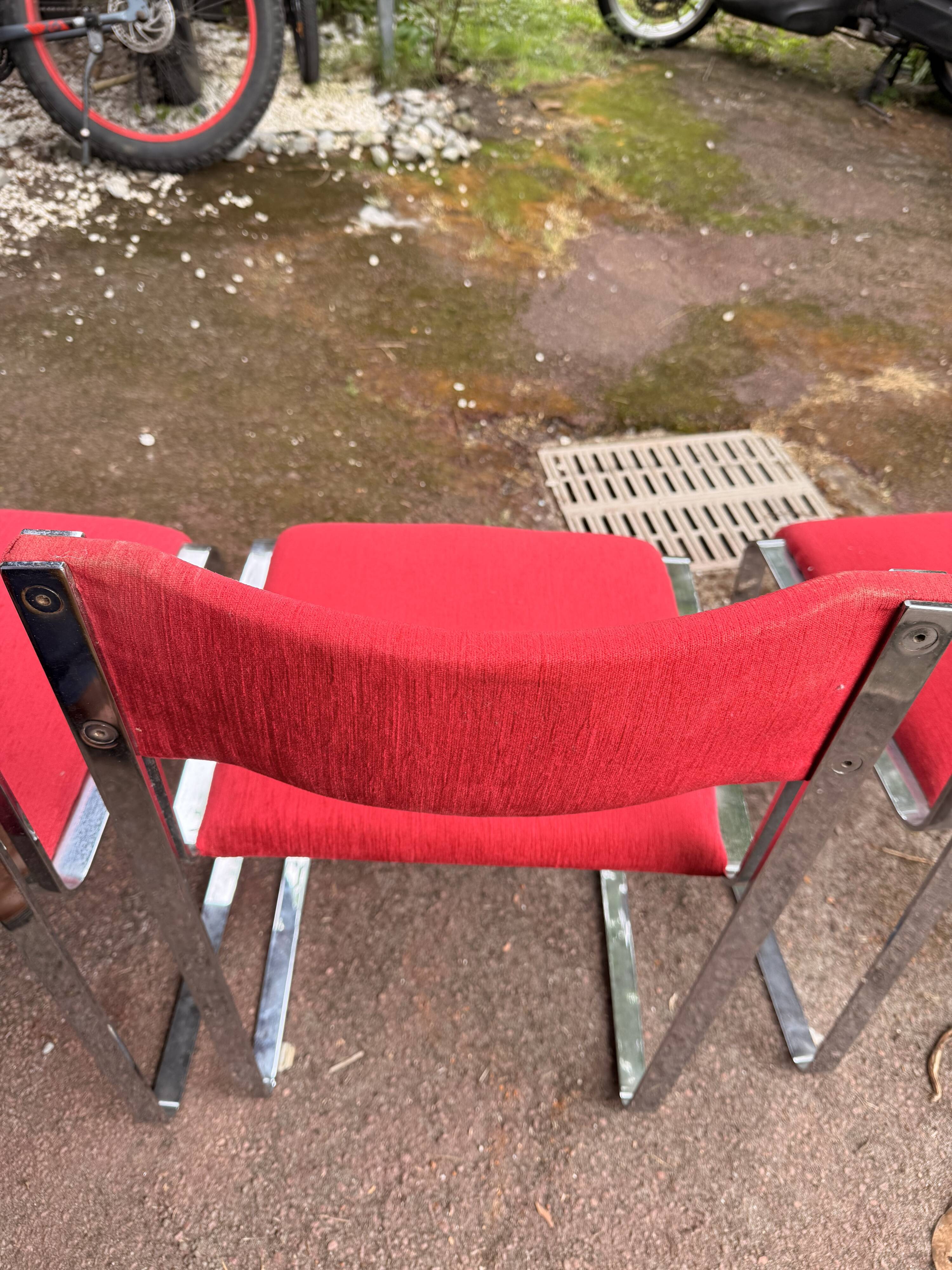 Vintage 1970s dining chair