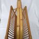 Porte revue en rotin vintage