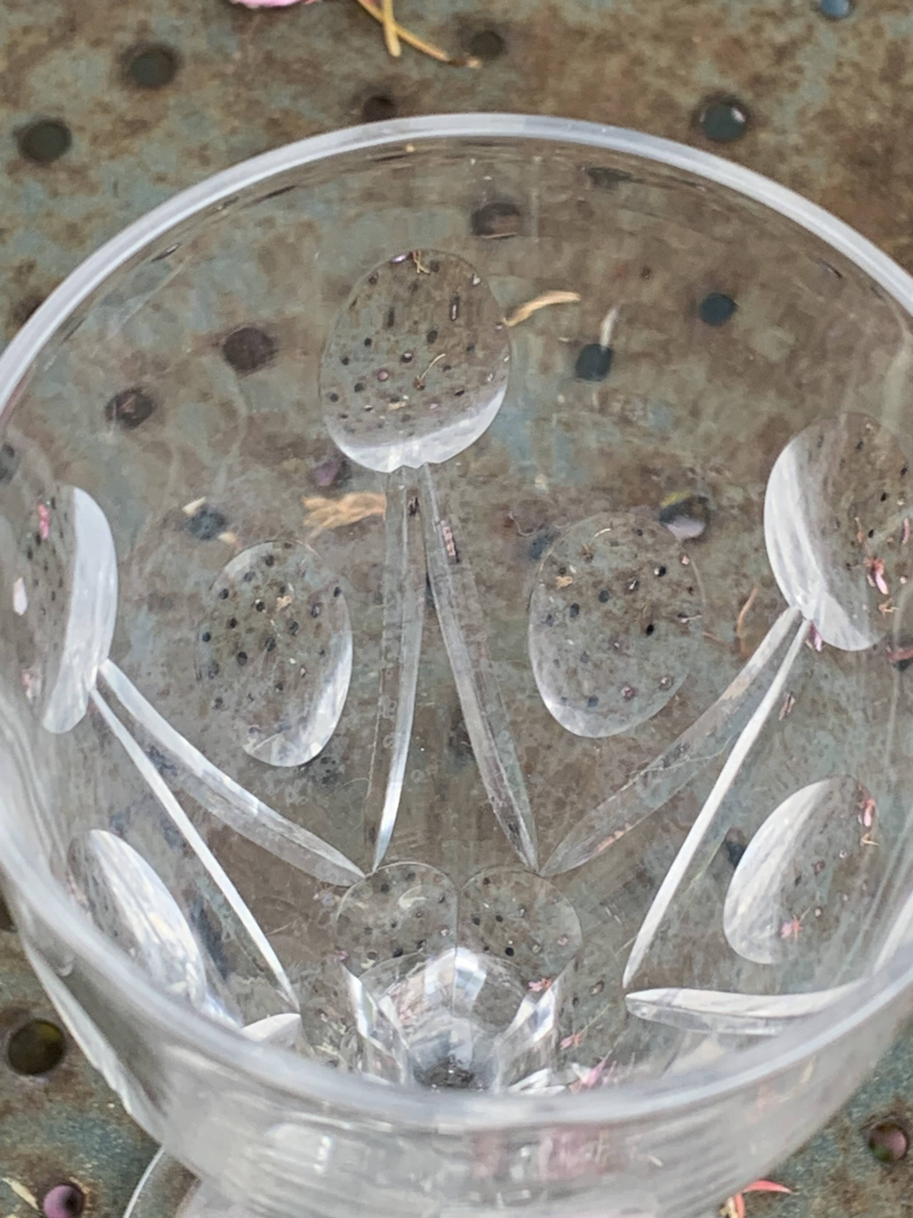 6 large old-cut crystal wine glasses, magnificent patterns