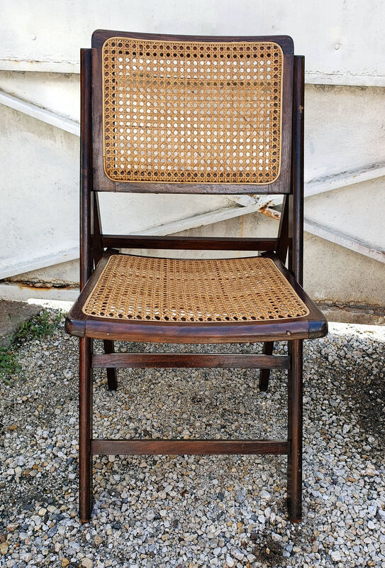 4 vintage wood and canning folding chairs