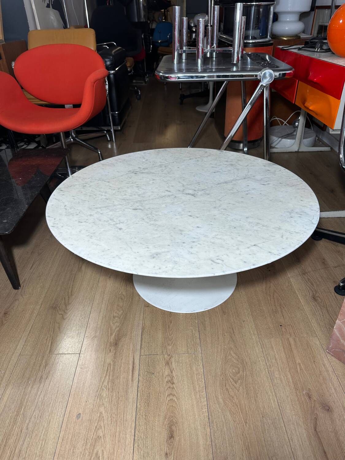 Eero Saarinen coffee table, vintage Knoll edition