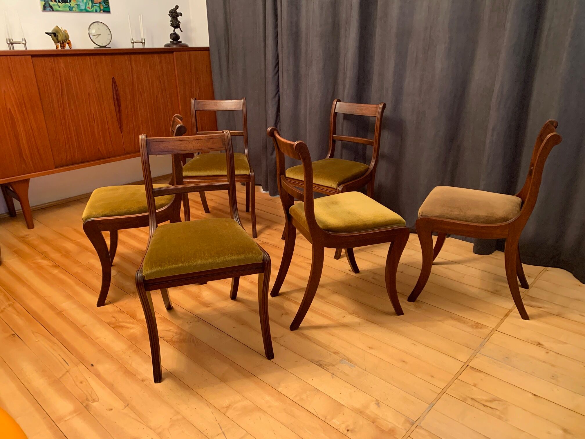 Ensemble de six chaises Regency Bevan Funnell Ltd Reprodux Angleterre années 1970