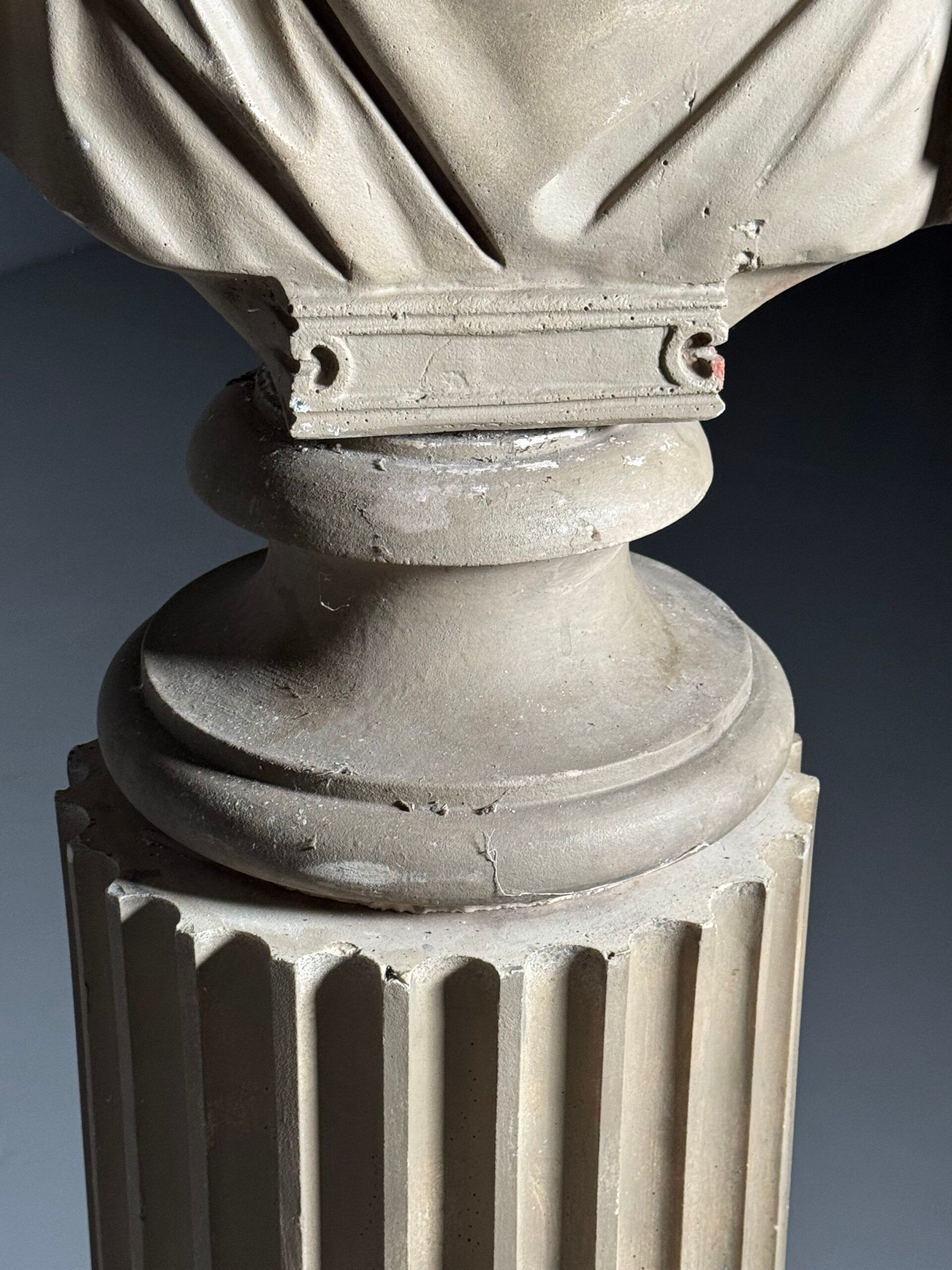 Bust of Antoninus Pius on pedestal