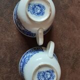 Set of 2 England cups and saucer