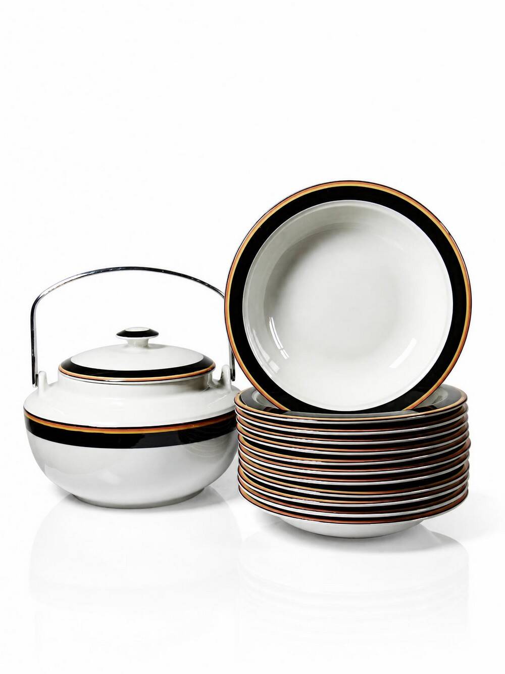 Vintage soup service from the 70s-80s Arabia Finland Reimari by Inkeri Leivo.