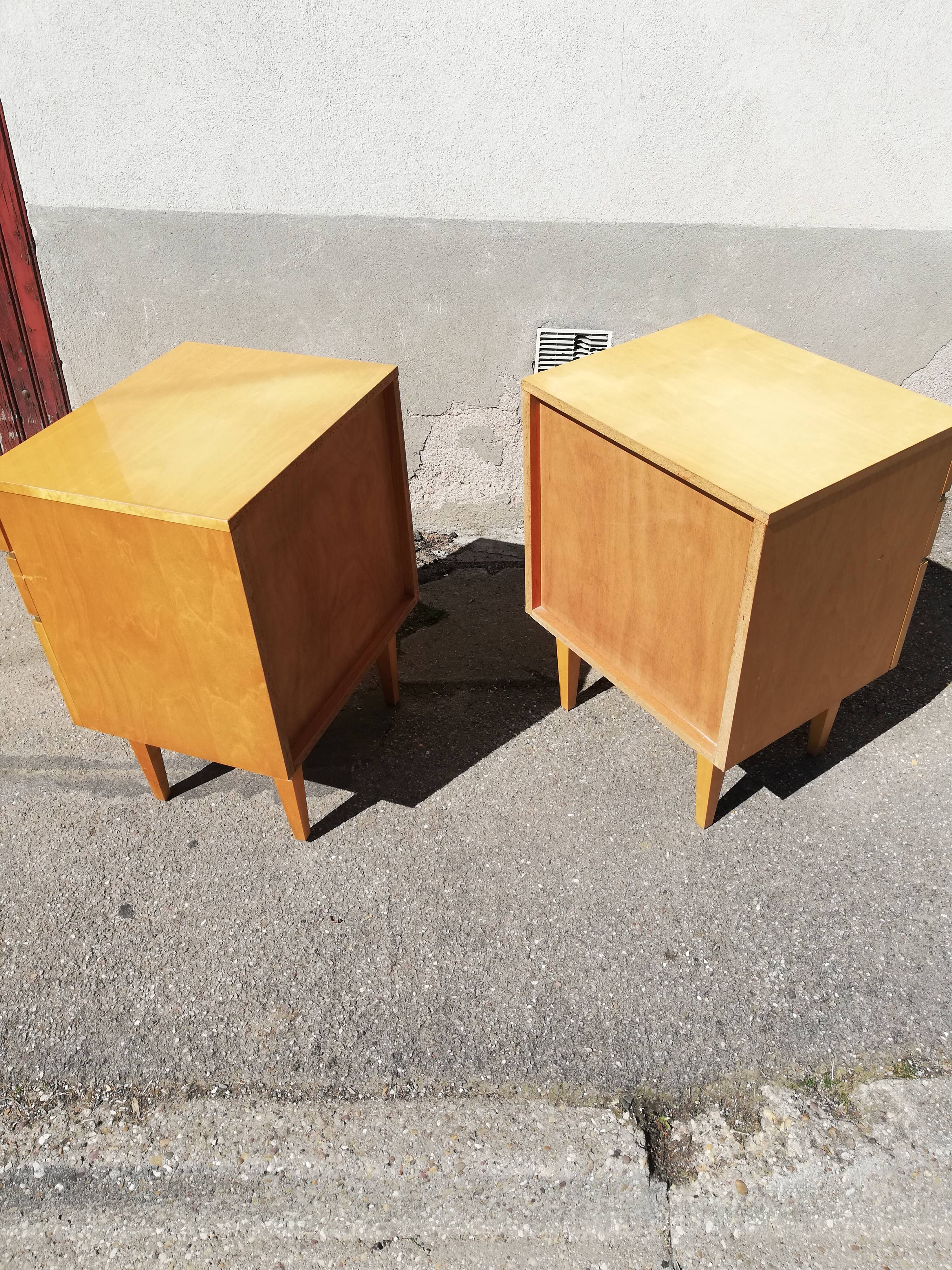 Paire de chevets vintage bois clair