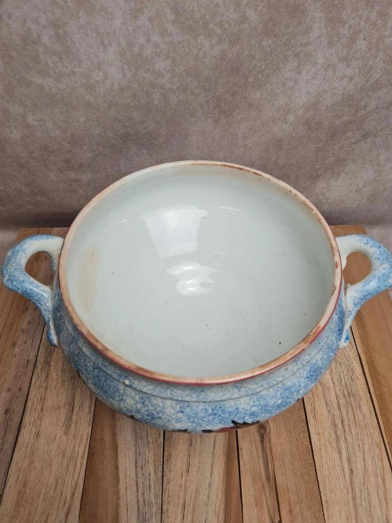 Antique Gien soup tureen with blue thistle decoration, ironstone.