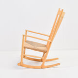 Rocking-chair J16 par Hans Wegner pour Fdb Møbler