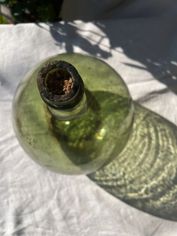 Grande dame-jeanne en verre vert français