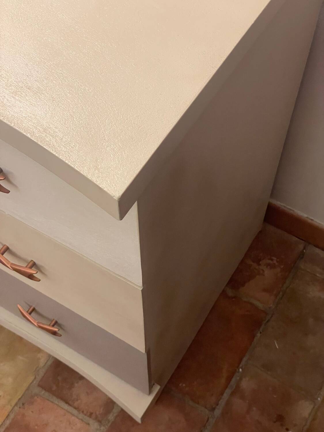 "Triple Dresser" Mid-Century – Temple's Fine Furniture – Can