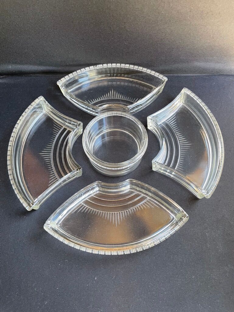 Plateau serviteur à hors d'oeuvres compartimenté (1)