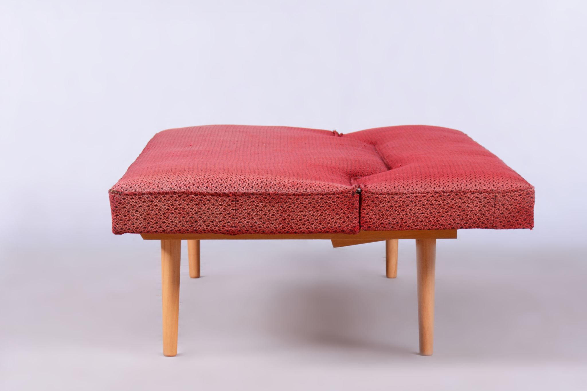 Beech midcentury sofa by Miroslav Navratil, Czechia, 1960s