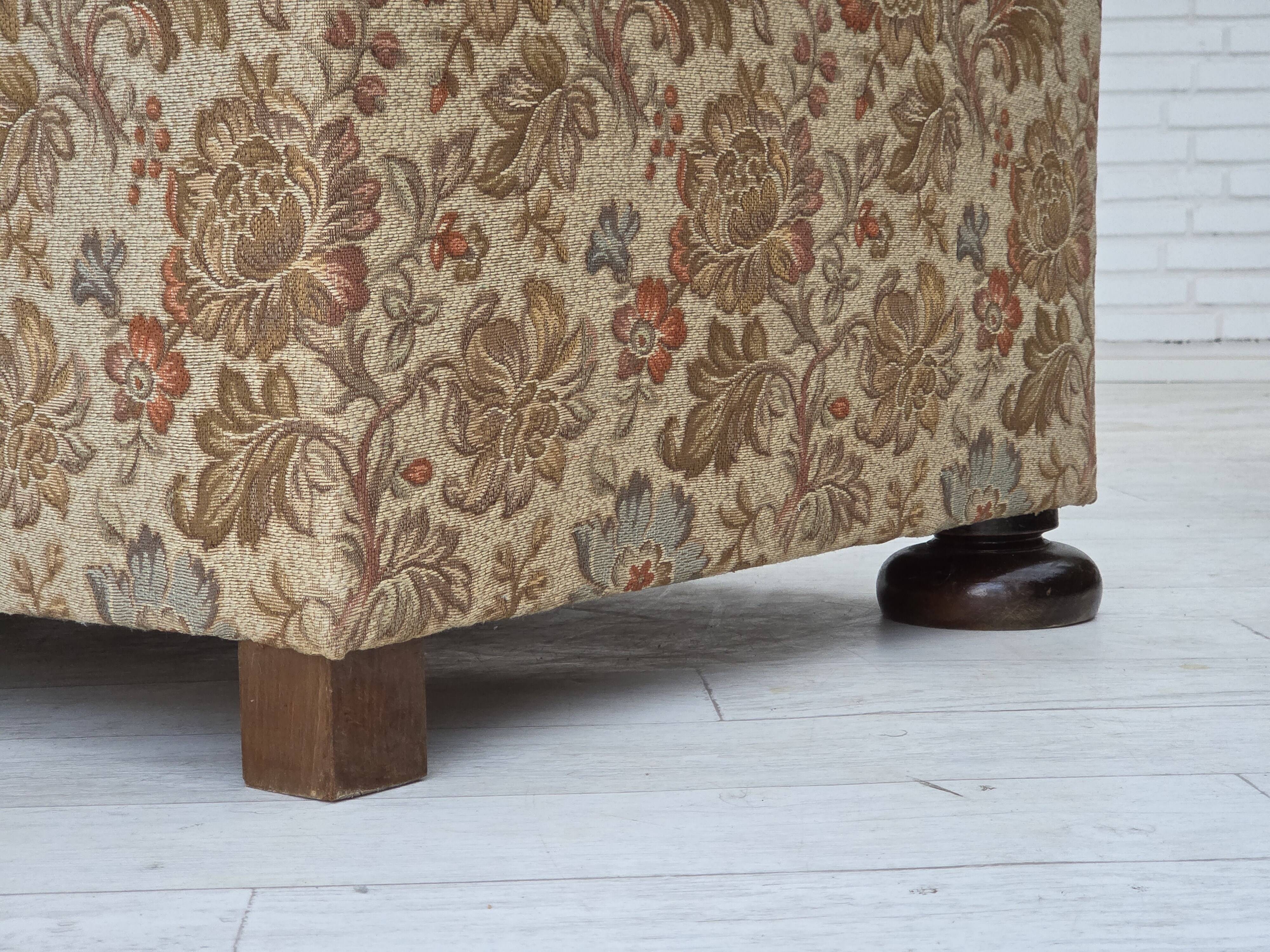 Canapé 2 places danois des années 1950, tissu en beige/marron, bois de chêne.