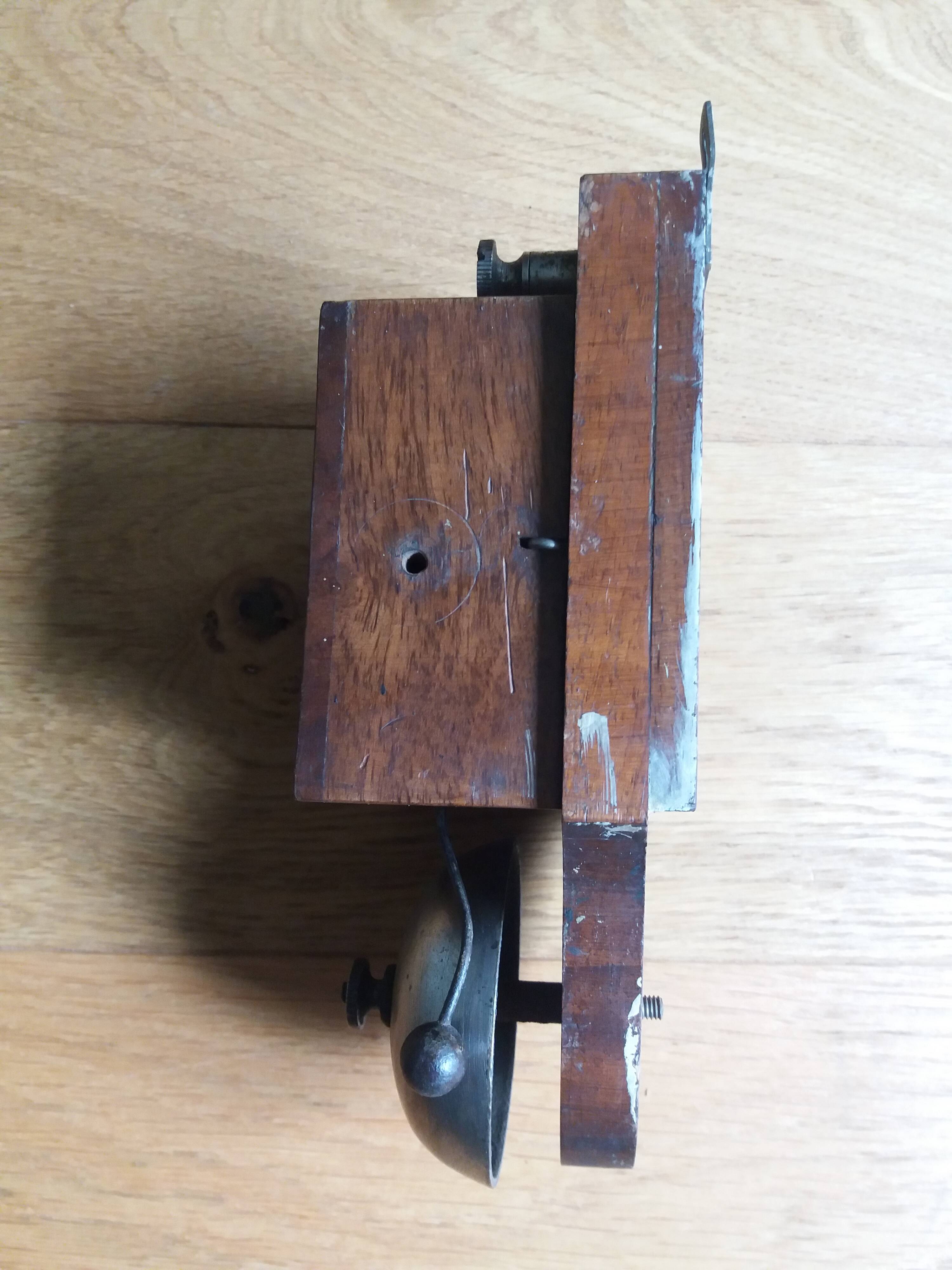 Old telephone bell chime