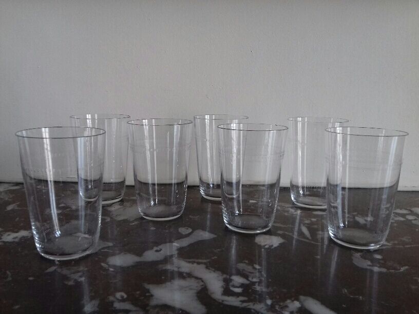 Lot of 7 glasses and 2 carafes