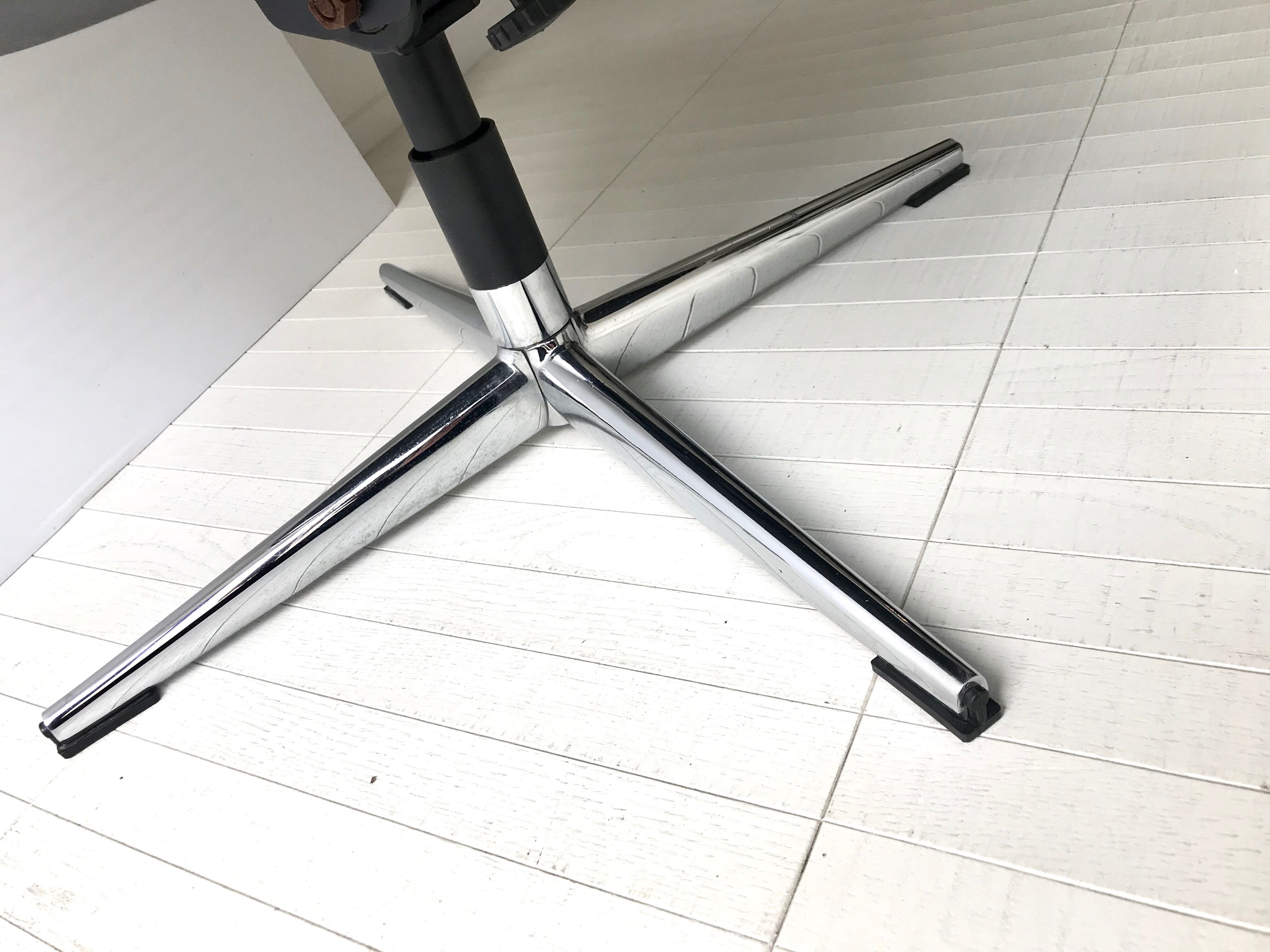 Charles Pollock camel leather chair