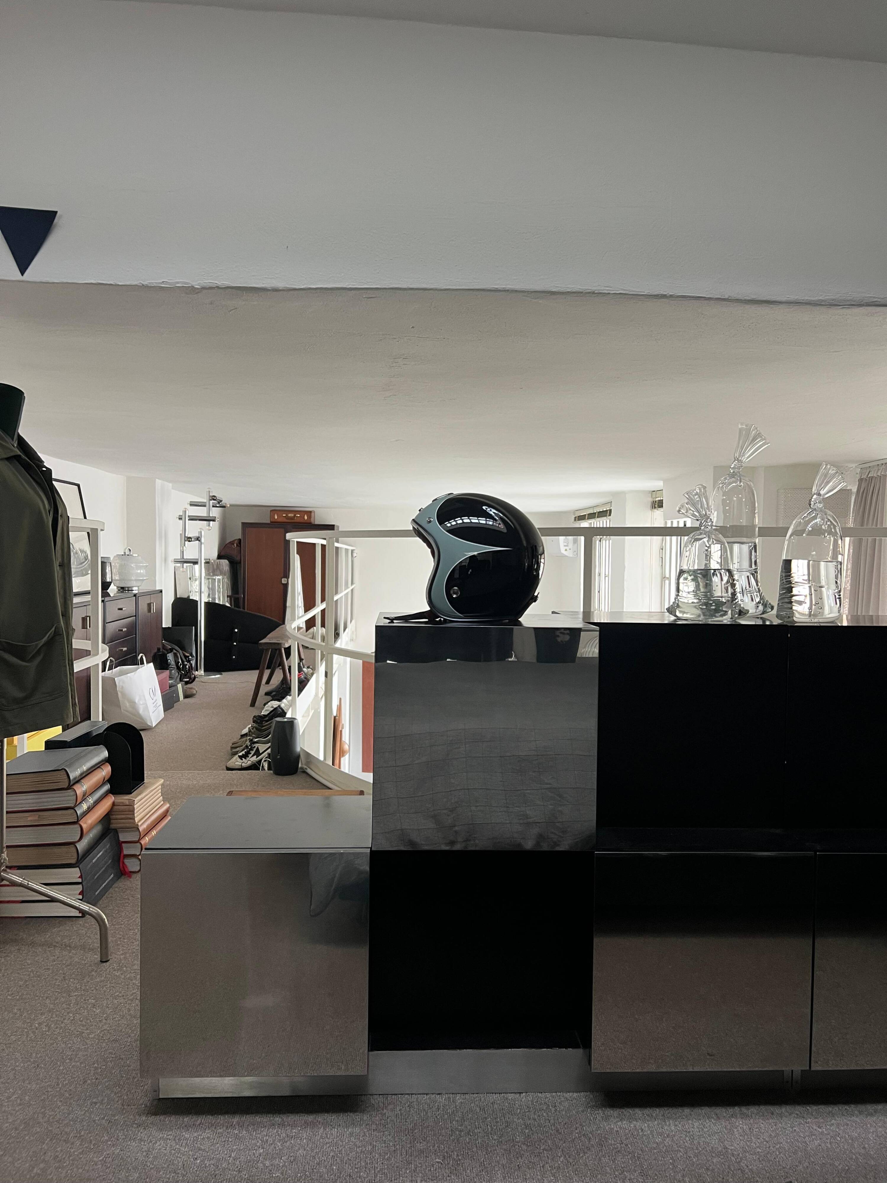 Cubes rétro des années 1970, bar et cabinet de rangement en noir et acier par Roberto Monsani