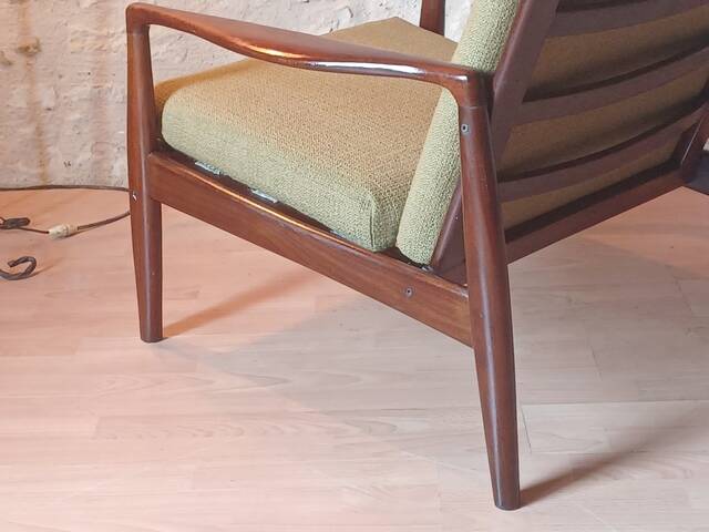 Scandinavian design armchair in solid teak vintage 1960s