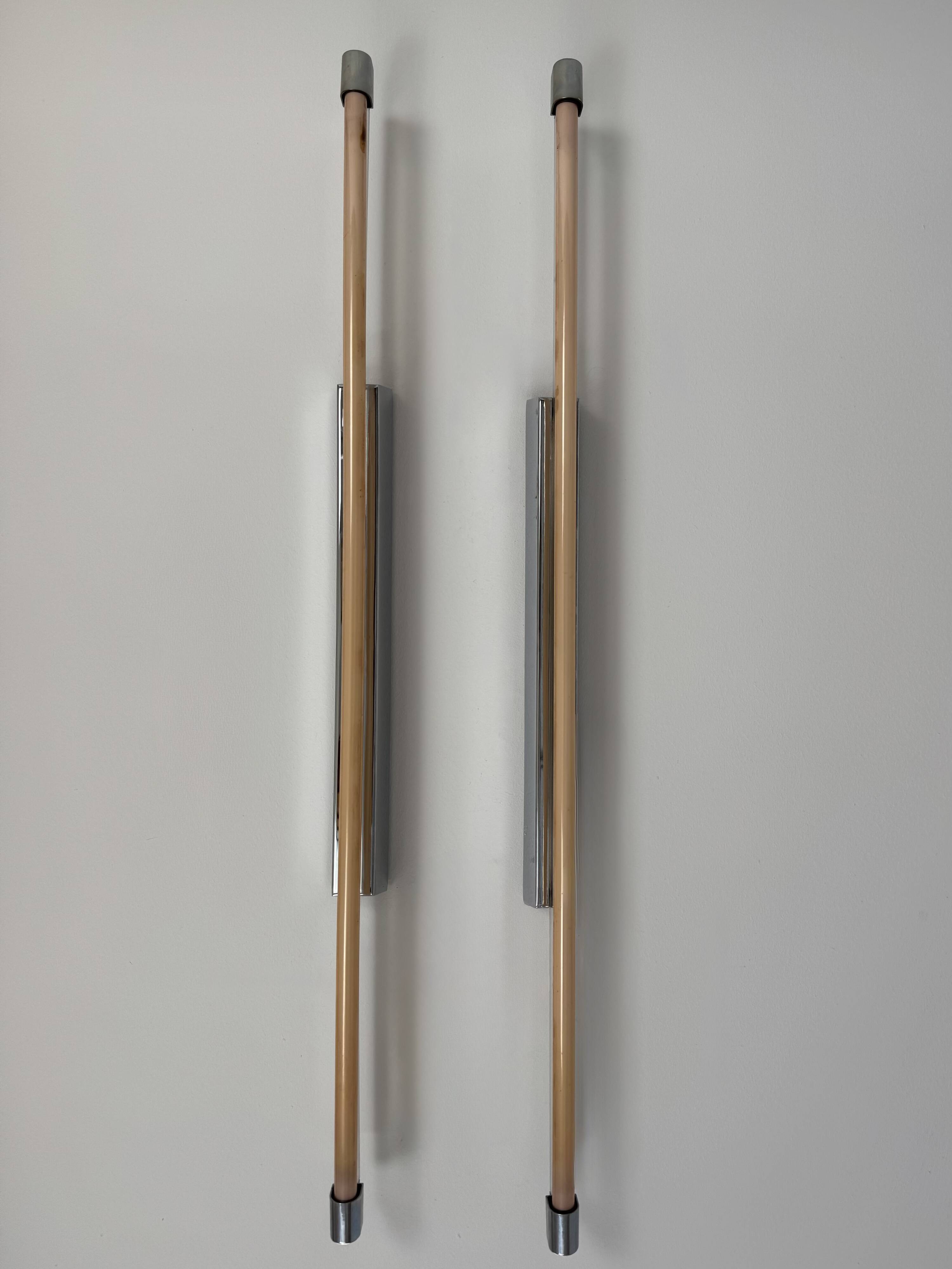 Pair of XL vintage wall lights, chrome metal and transparent ABS, Italy, 1980.