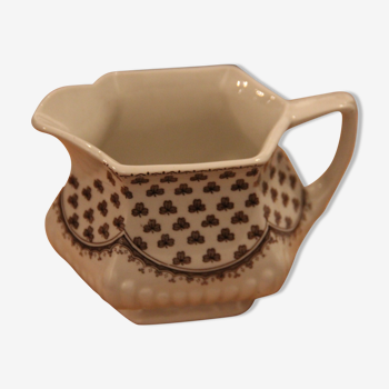 Milk pot in English earthenware
