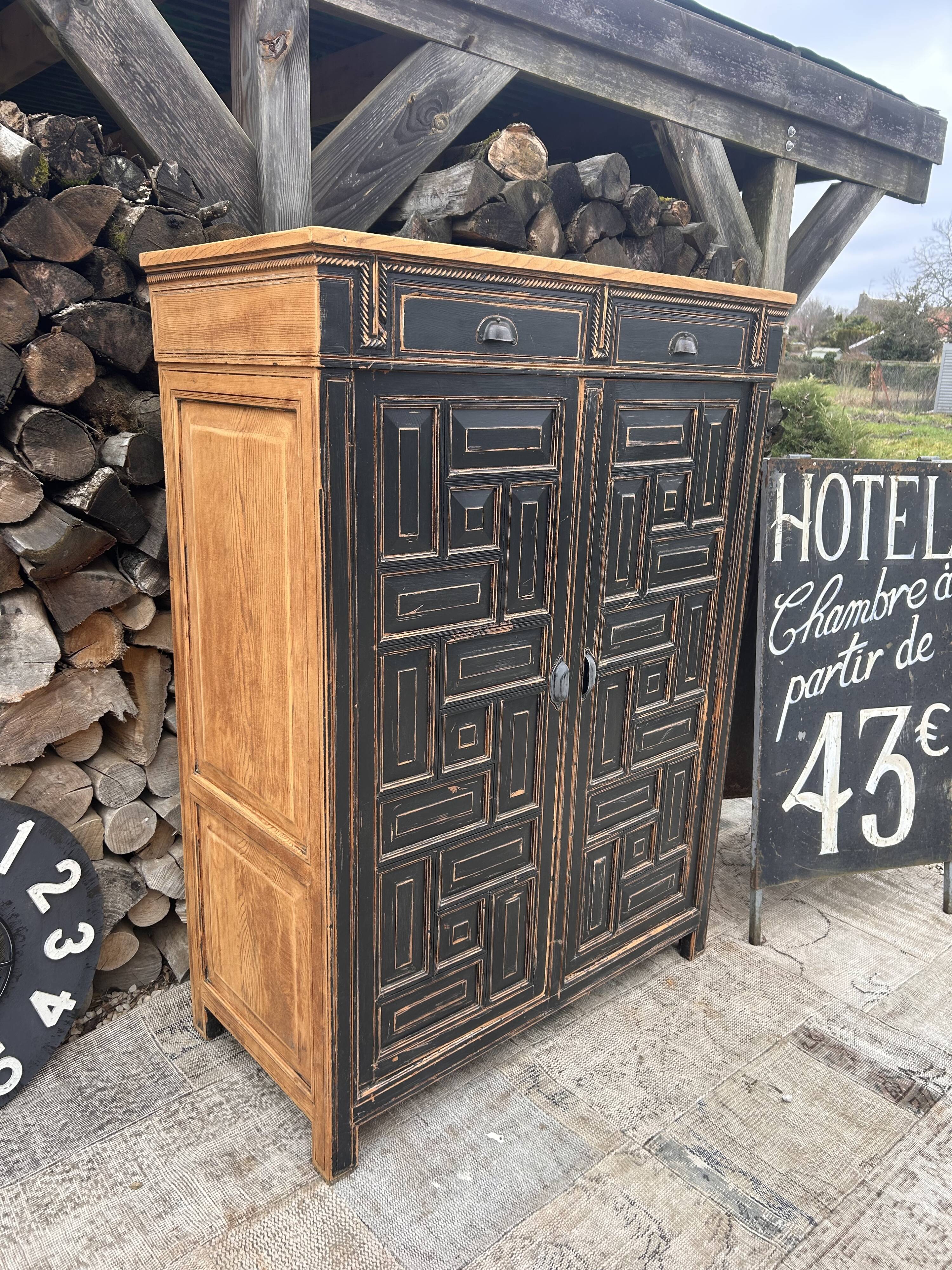 Storage furniture / Antique black wood and wood sideboard