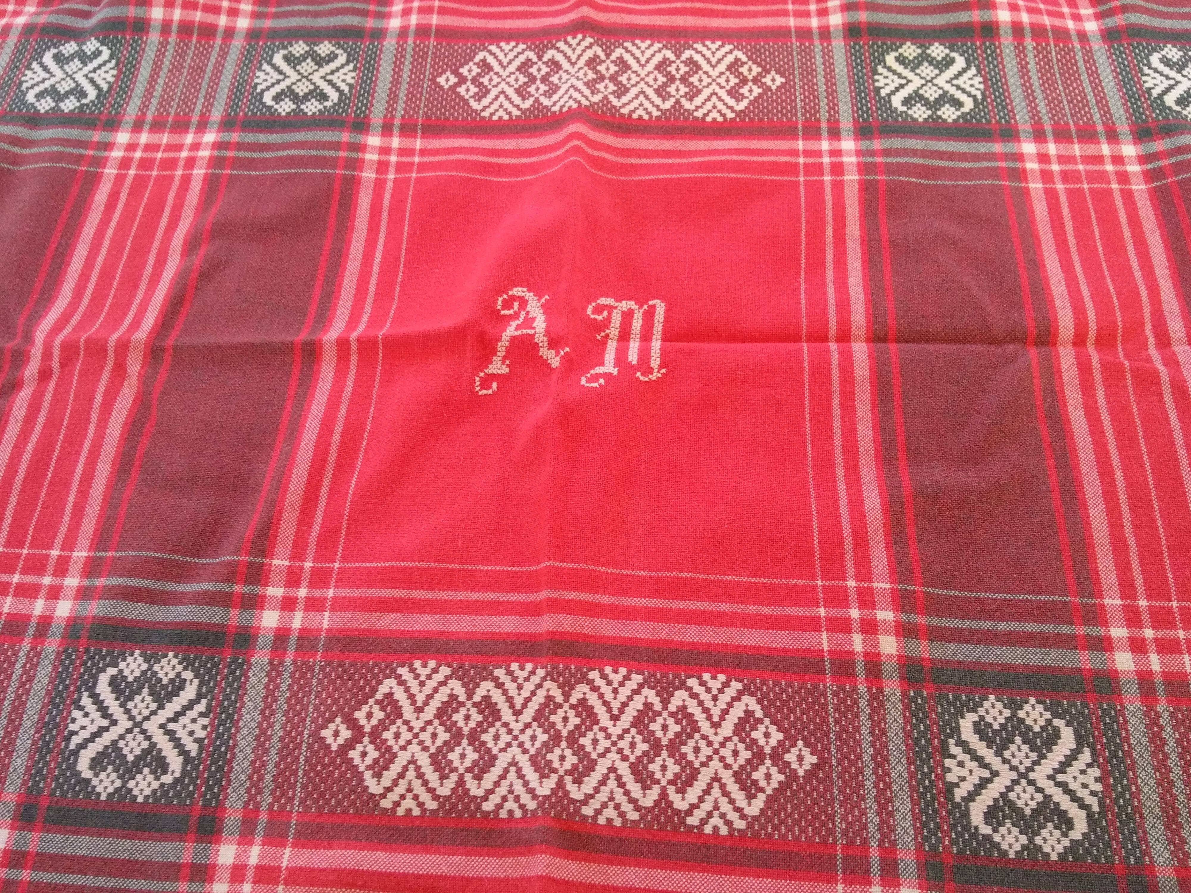 Vintage tablecloth and its 12 monogrammed red cotton towels AM