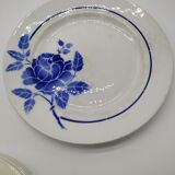 Blue Rose Service 6 flat plates and 1 vintage round plate