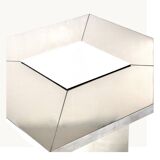 Une table carrée, Italie années 70.