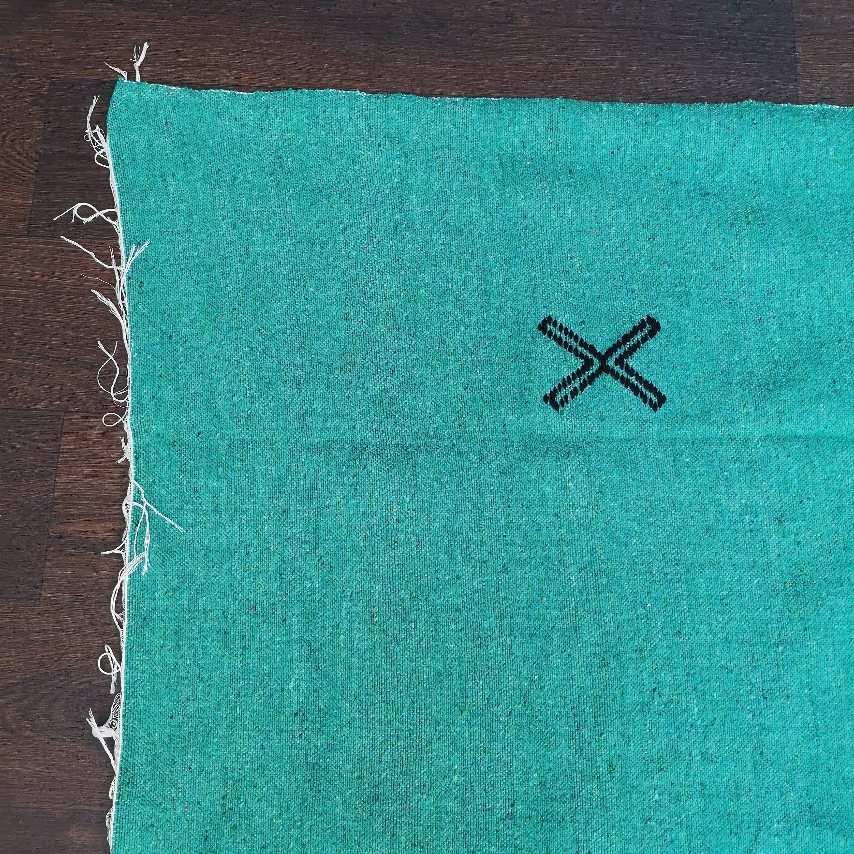 Berber green cotton carpet 140 x 225 cm