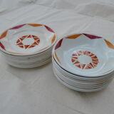 Series of 20 modernist plates Faïencerie de Castres