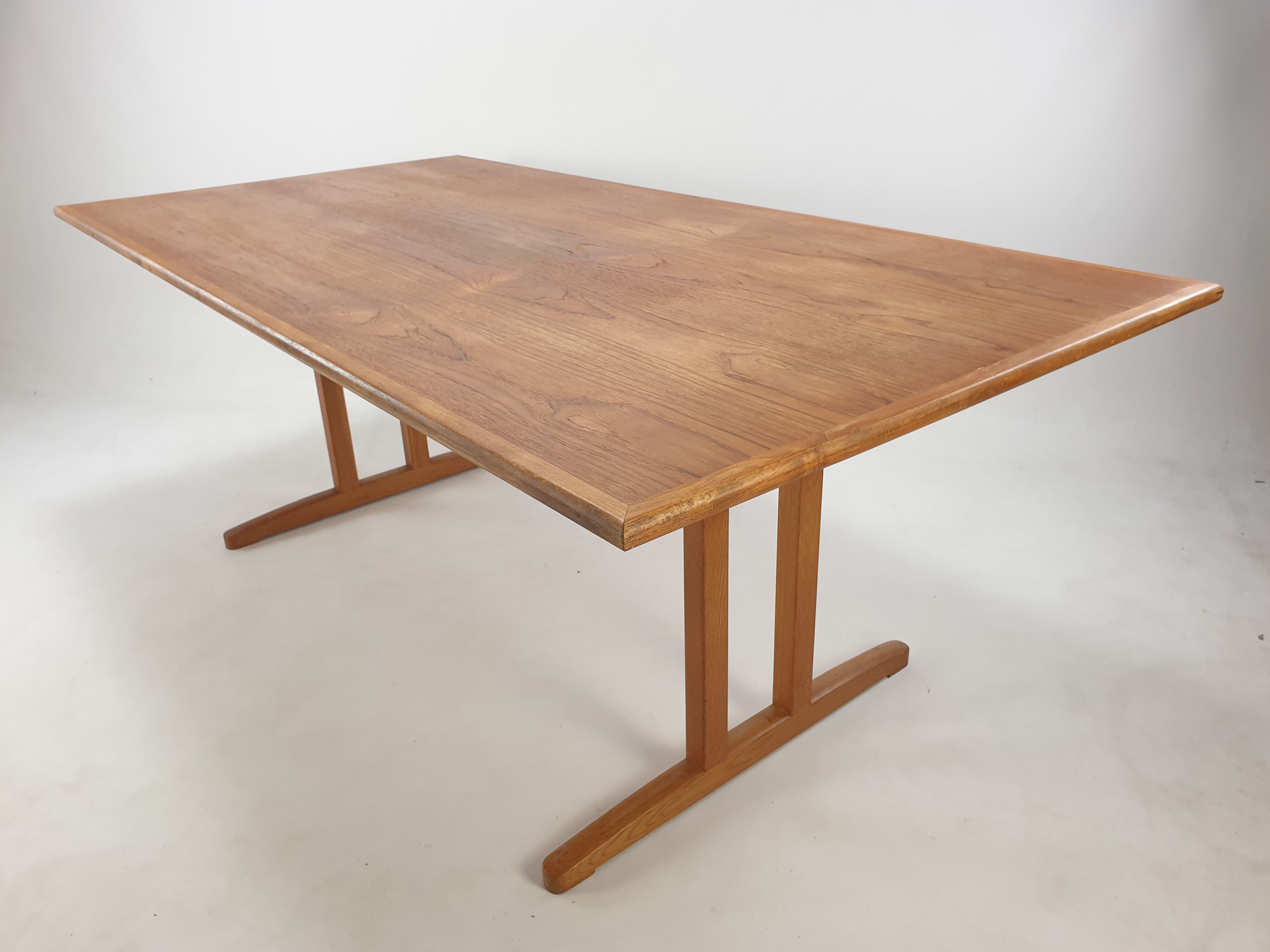 Shaker dining table by Børge Mogensen for Bra Bohag, 1970s