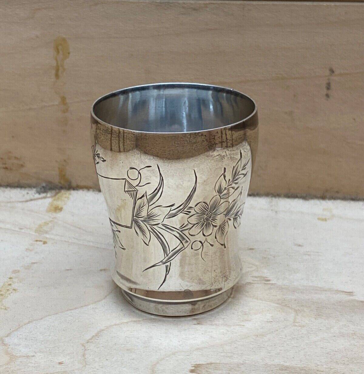 Silver timpani hallmarks Minerva goldsmith RB engraving floral decoration 40 grams