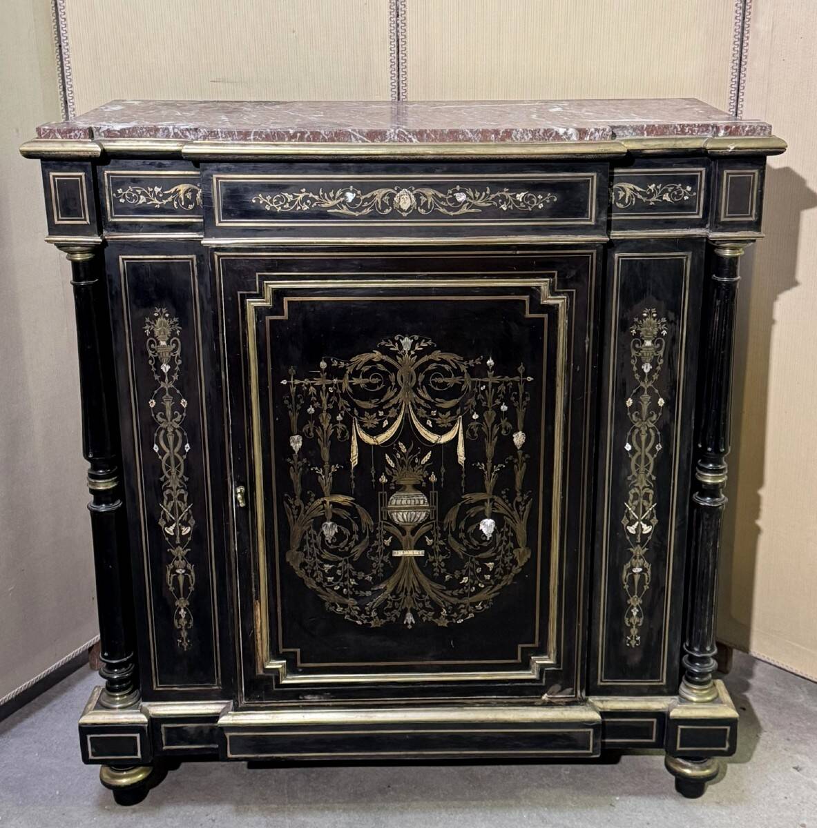 "Boulle" furniture with a support height in gilded brass marquetry from the Napoleonic era.