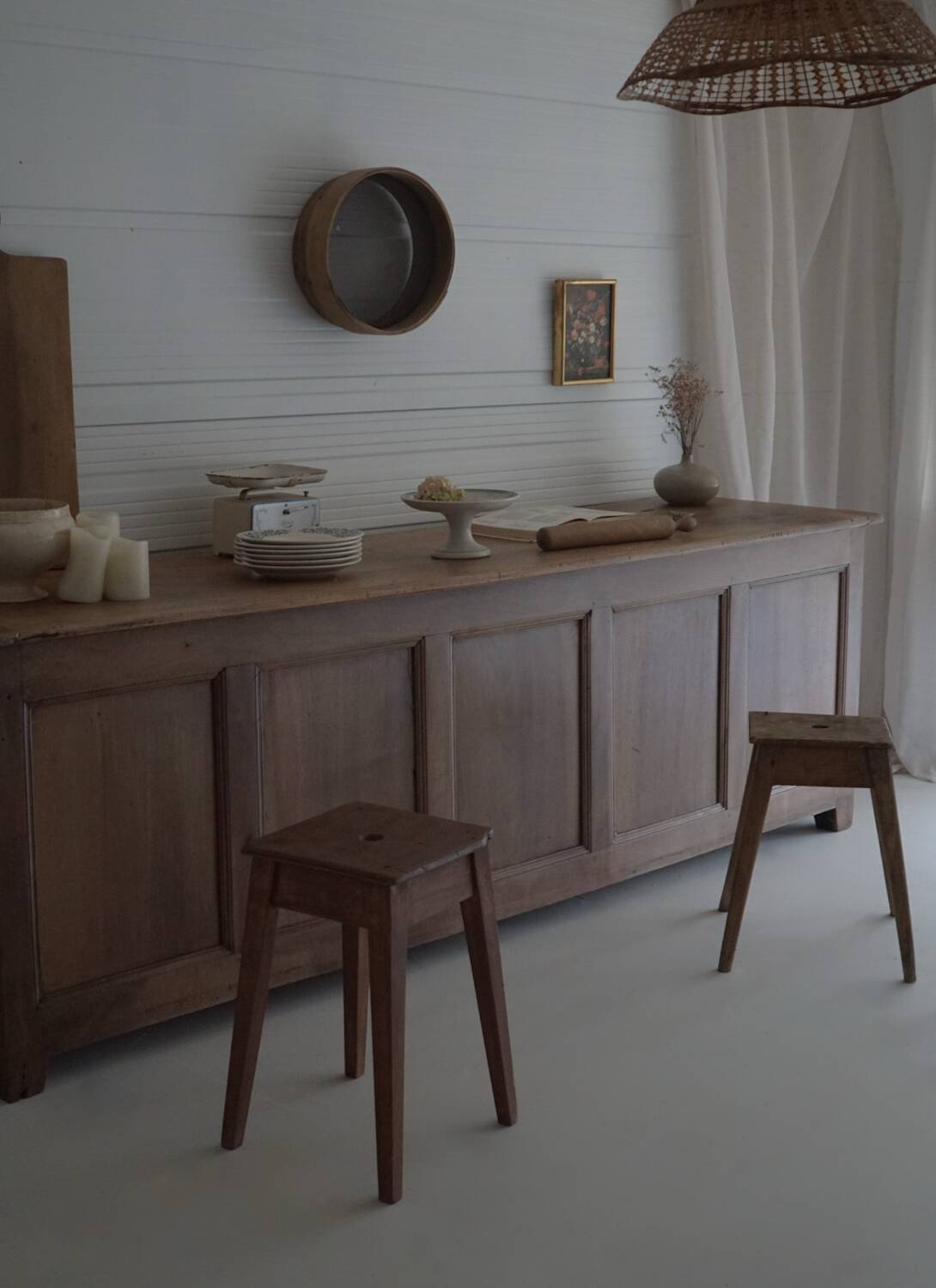 Old trading counter in solid oak – 19th century trade furniture