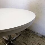 Table ronde en formica années 70 avec rallonge