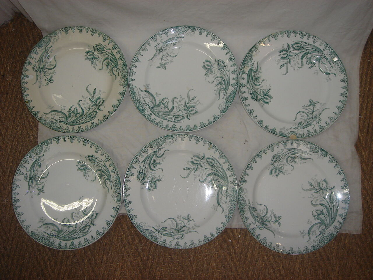 Lot of earthenware 6 plates Terre de Fer model Iris, 1940