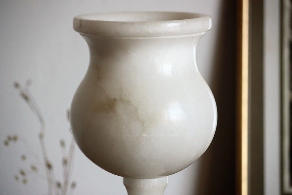 Alabaster lamp