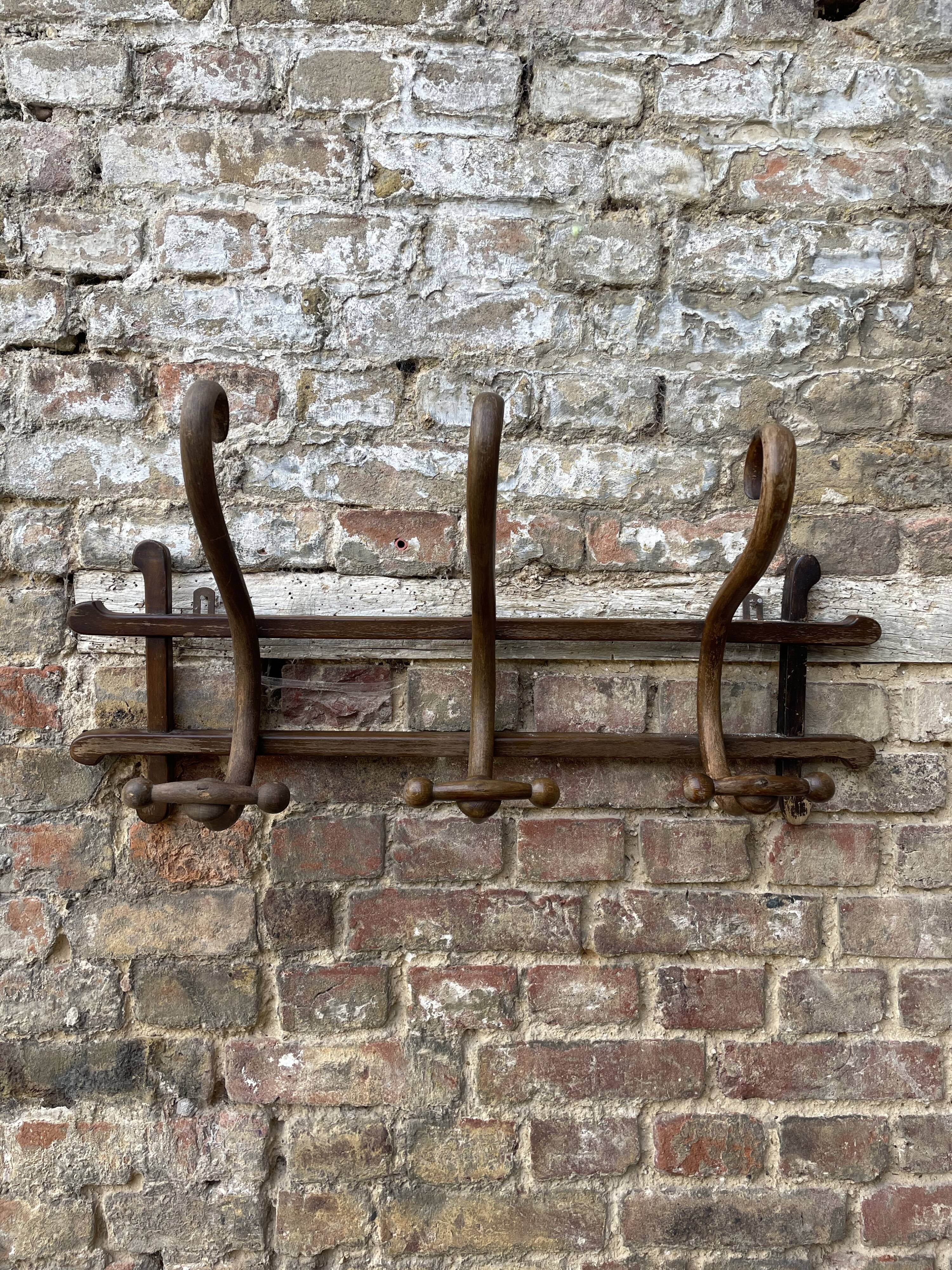 Porte-manteau mural Thonet fin XIXème