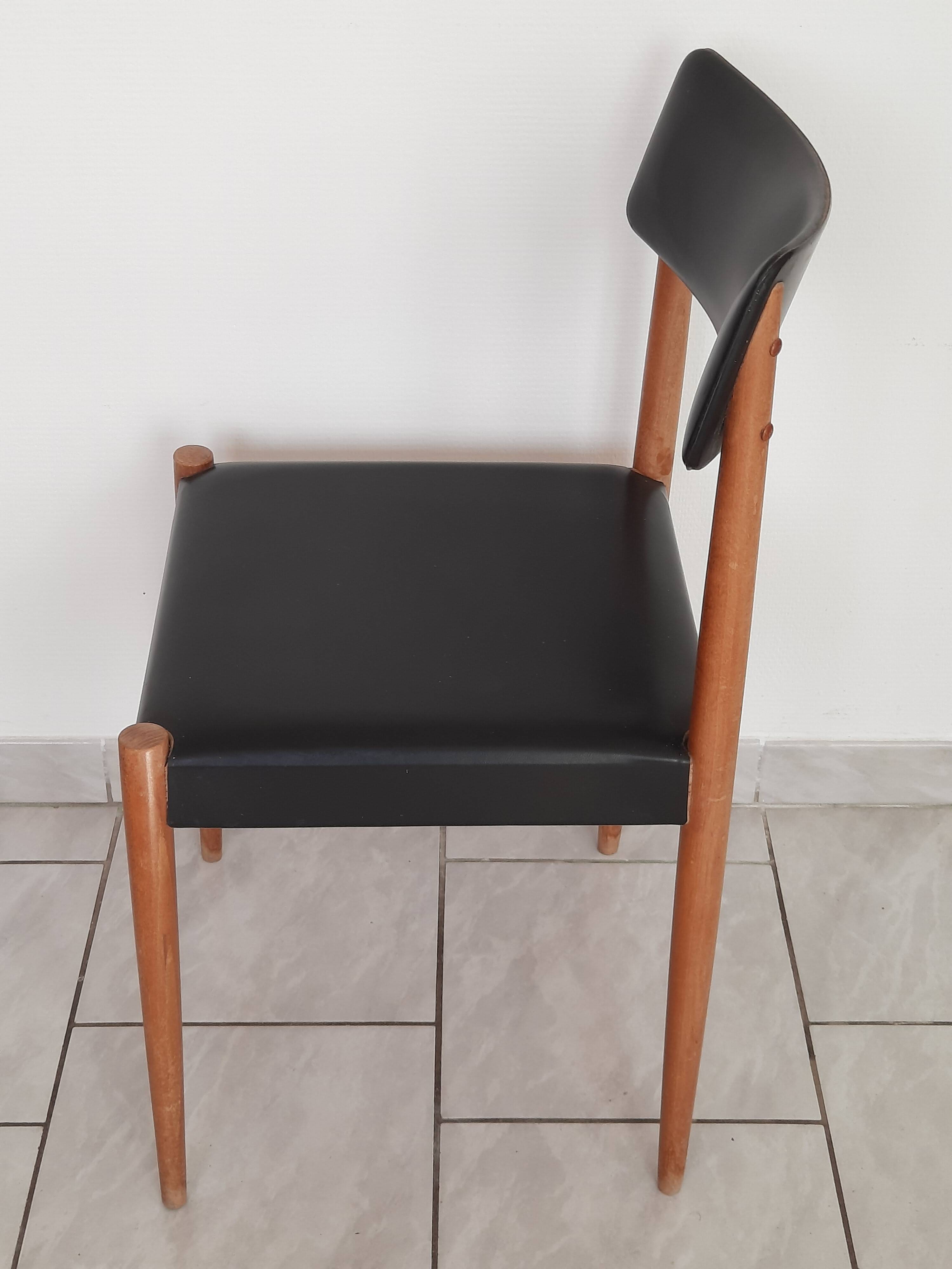 Set of 4 Scandinavian chairs from the 60s